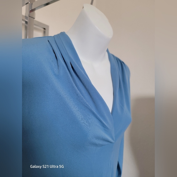 Blouse - Picture 2 of 3